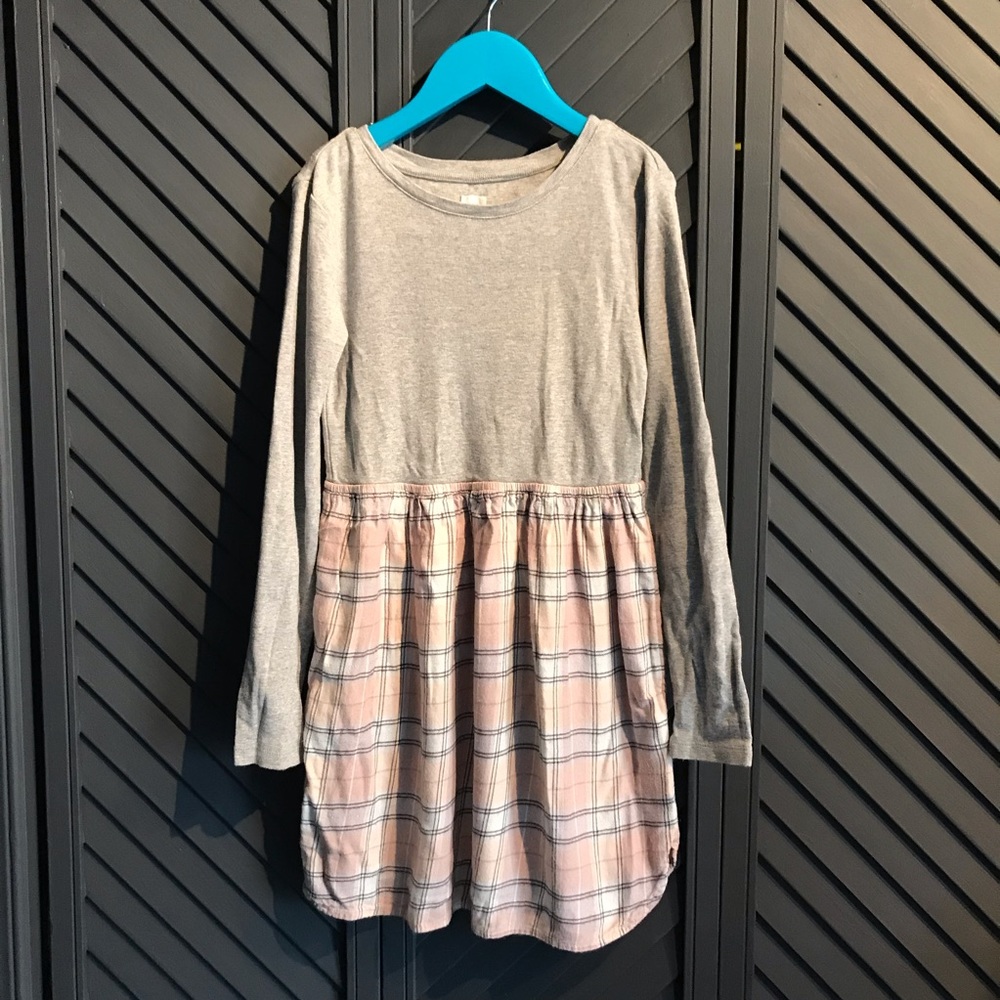 EUC Grey and pink long sleeve mixed media dress.